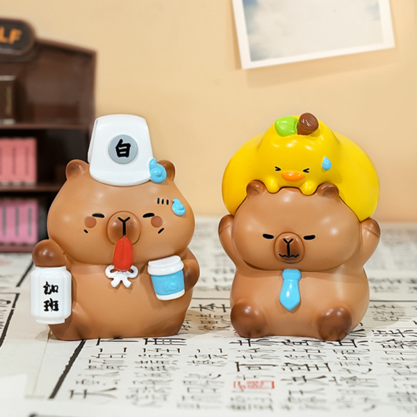 創意打工人卡皮巴拉擺件｜桌面療癒小物｜上班族可愛裝飾公仔禮物