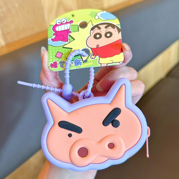 正版蠟筆小新造型零錢包｜可愛矽膠收納包 多功能耳機包 鑰匙包 兒童節交換禮物推薦